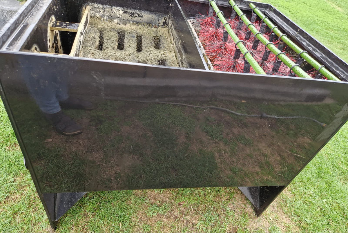 Kundenauftrag gebrauchter PE Mehrkammerfilter mit Filtermaterial